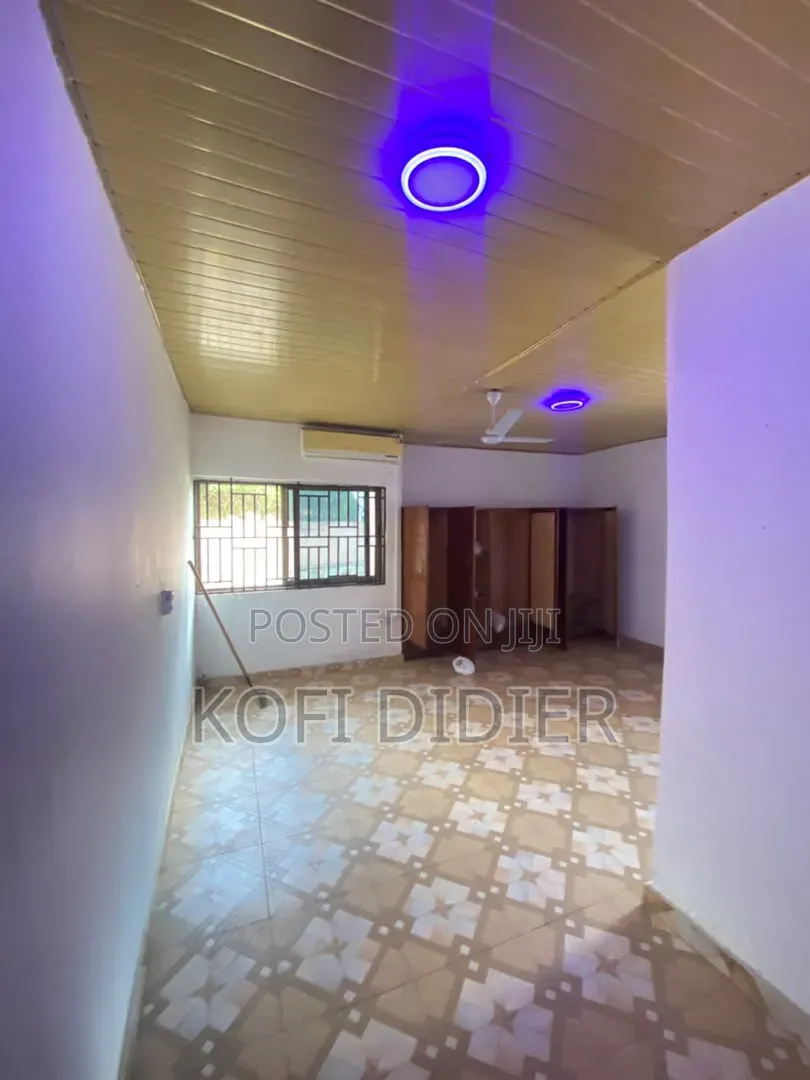 3bdrm House in Livewellrealestate, Bawaleshie for rent