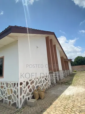 3bdrm House in Livewellrealestate, Bawaleshie for rent