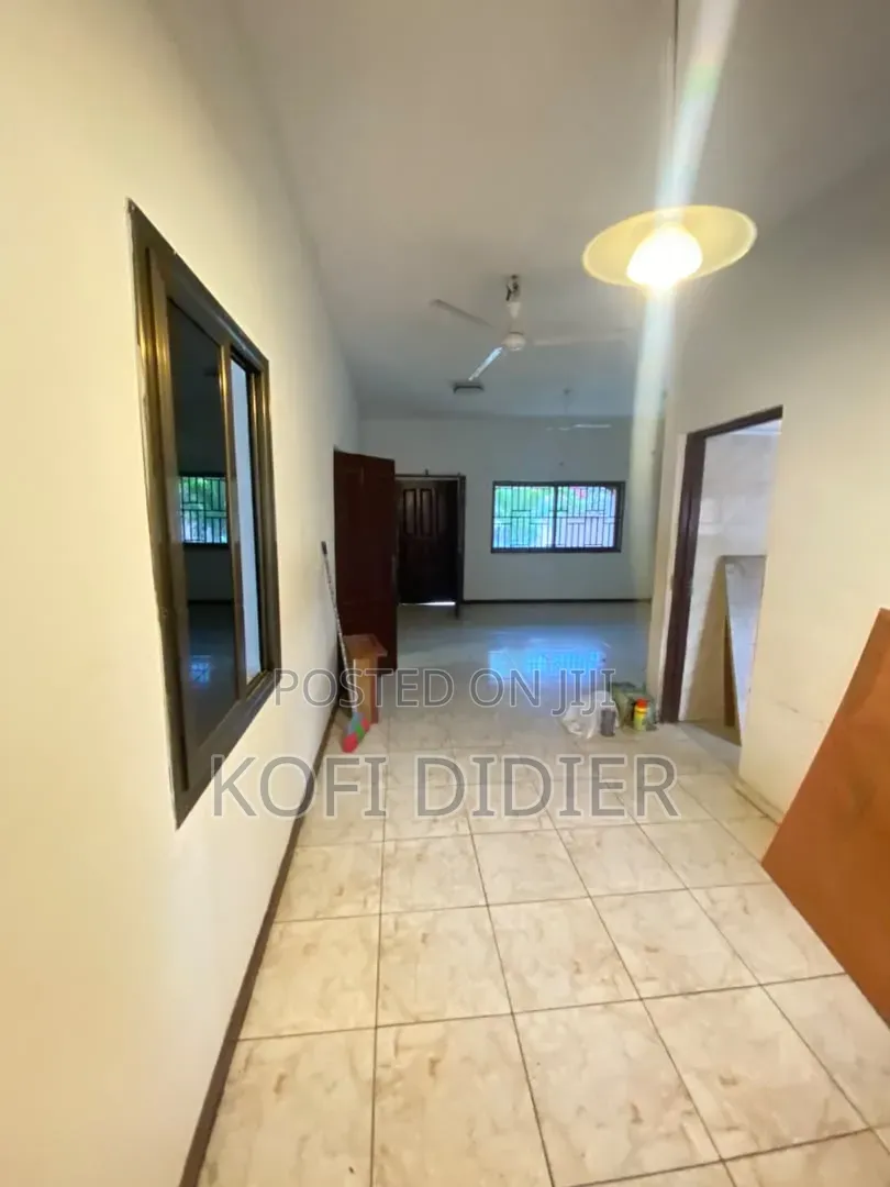 3bdrm House in Livewellrealestate, Bawaleshie for rent