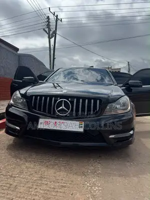 Mercedes-Benz C250 2013 Black