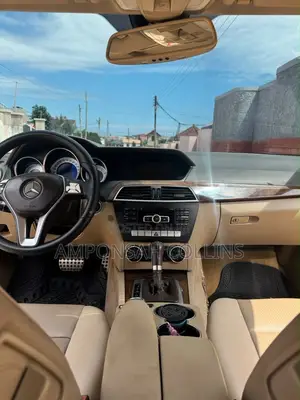 Mercedes-Benz C250 2013 Black