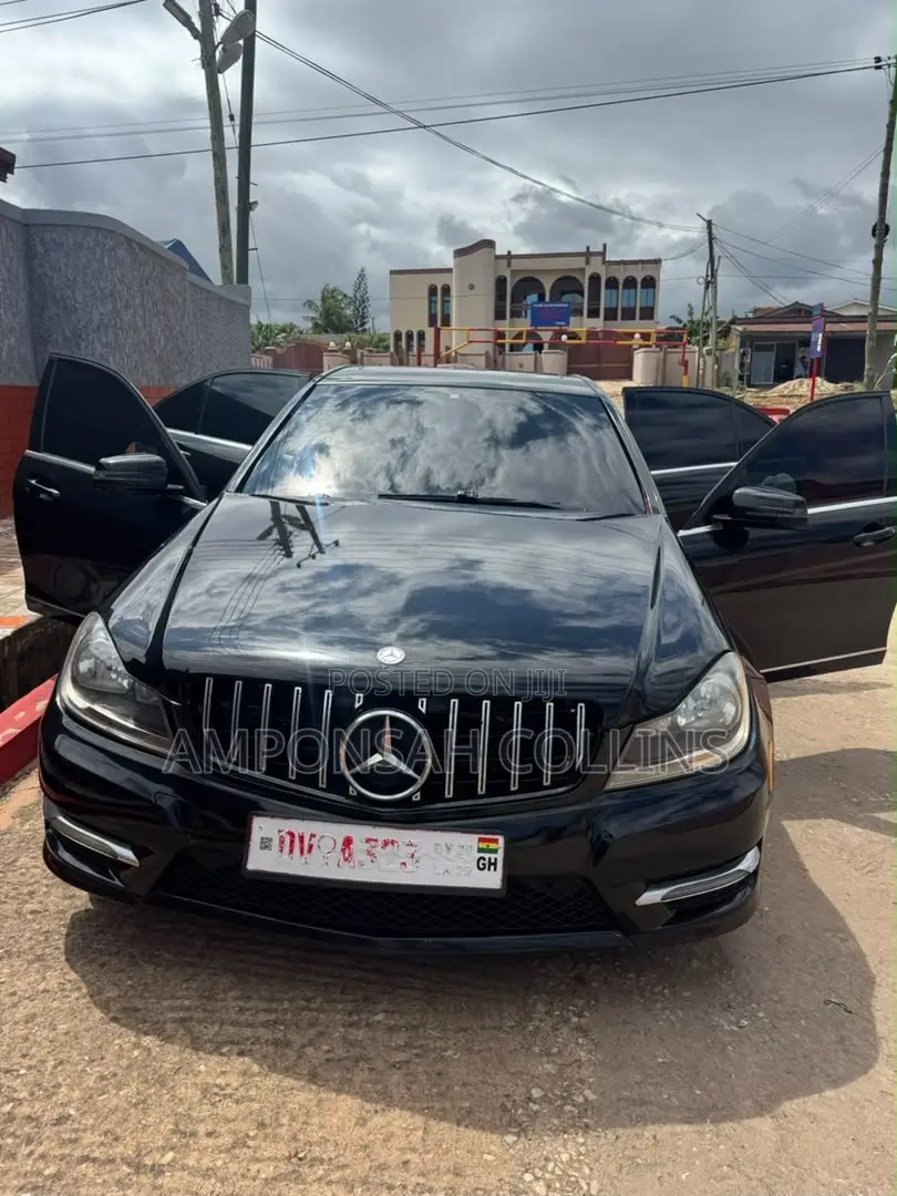 Mercedes-Benz C250 2013 Black