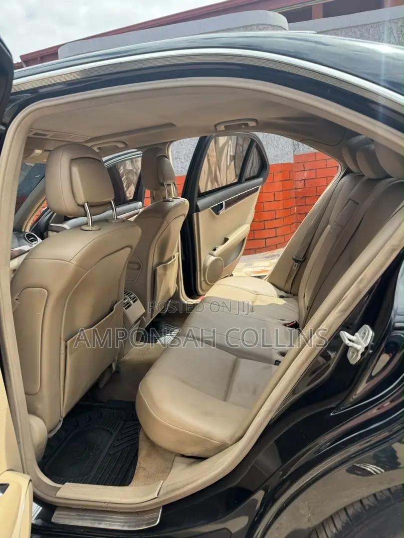 Mercedes-Benz C250 2013 Black