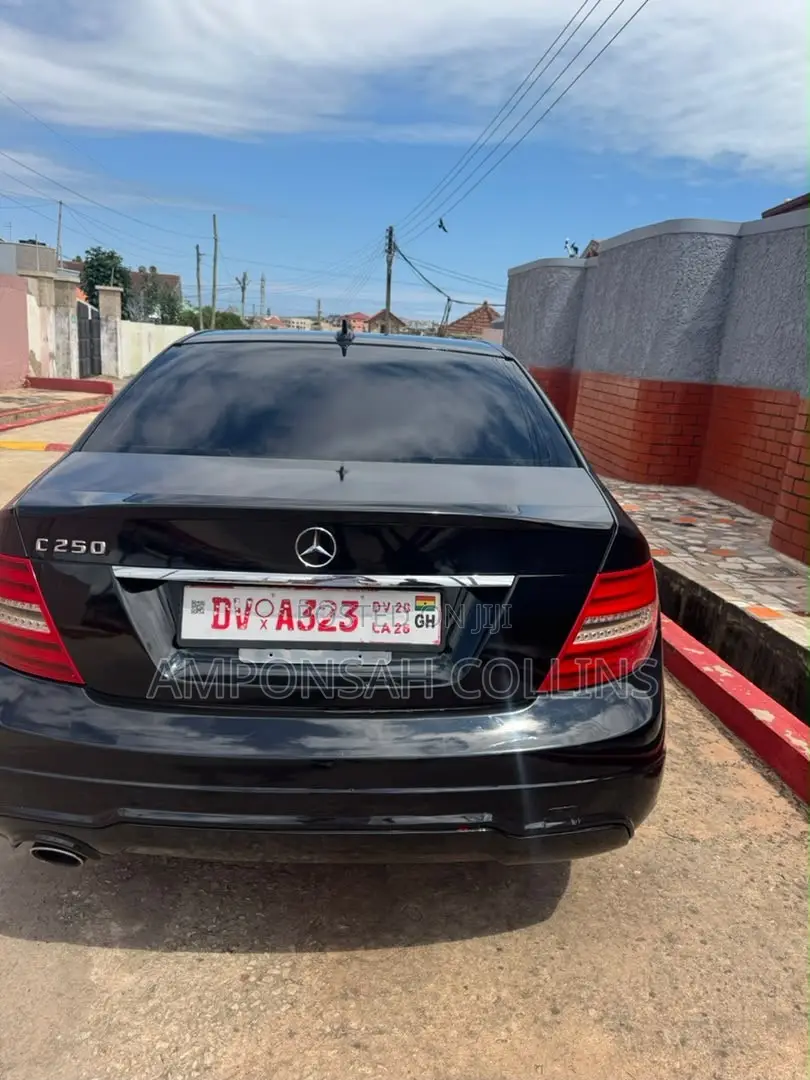 Mercedes-Benz C250 2013 Black