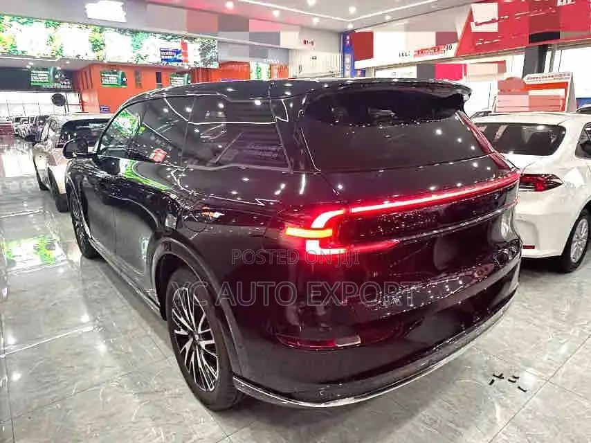 New Qiyuan Q07 2026 Black