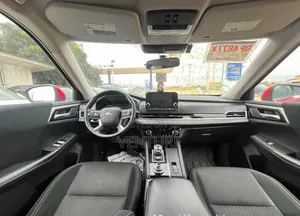 Mitsubishi Outlander 2022 Red