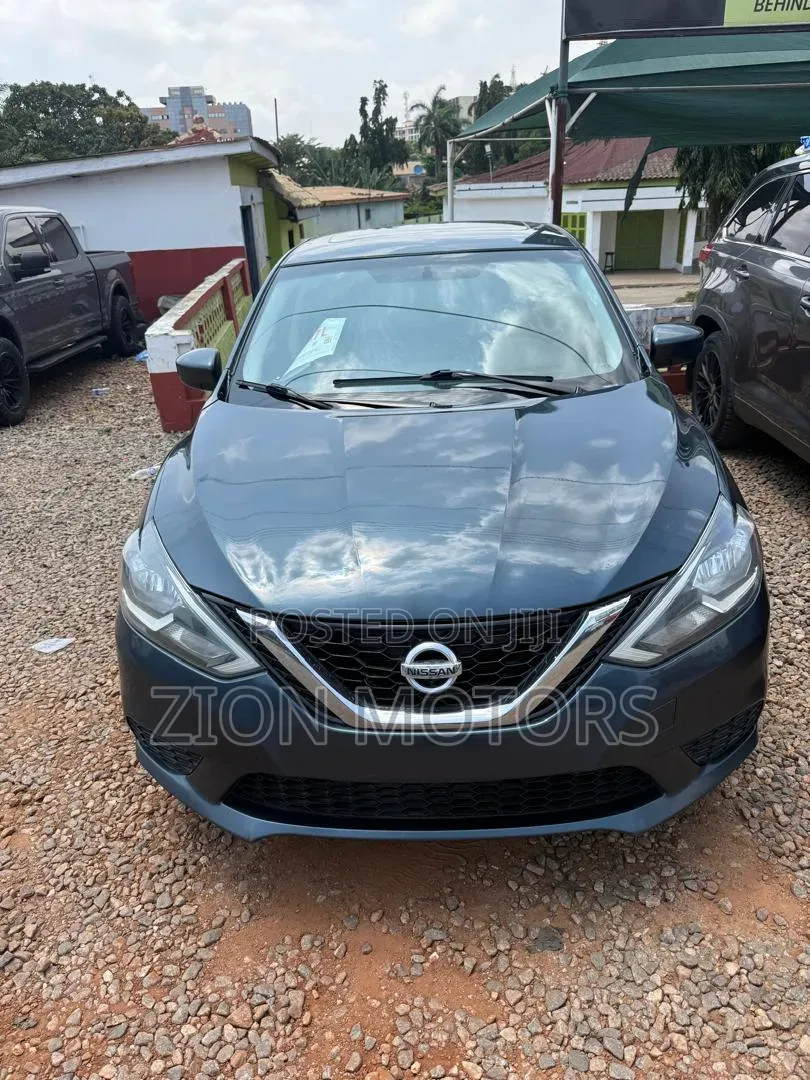 Nissan Sentra SV 2018 Gray