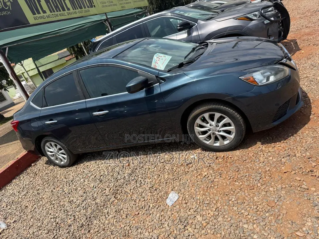 Nissan Sentra SV 2018 Gray