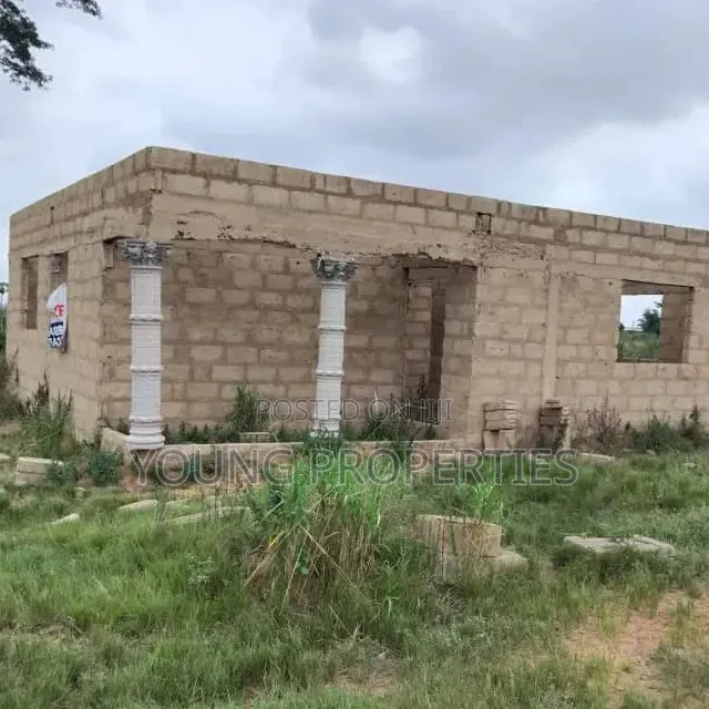 2bdrm House in Papase, Awutu Senya East Municipal for sale