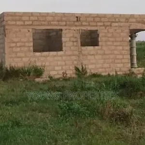 2bdrm House in Papase, Awutu Senya East Municipal for sale