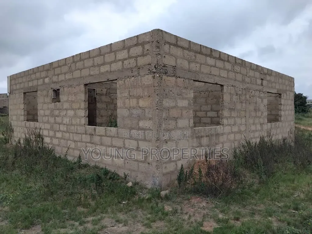 2bdrm House in Papase, Awutu Senya East Municipal for sale