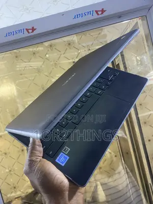 Laptop Asus 4GB Intel SSD 60GB