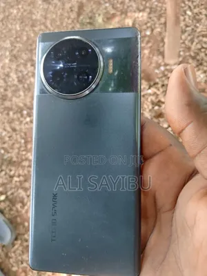 Tecno Spark 20 Pro Plus 256 GB Silver