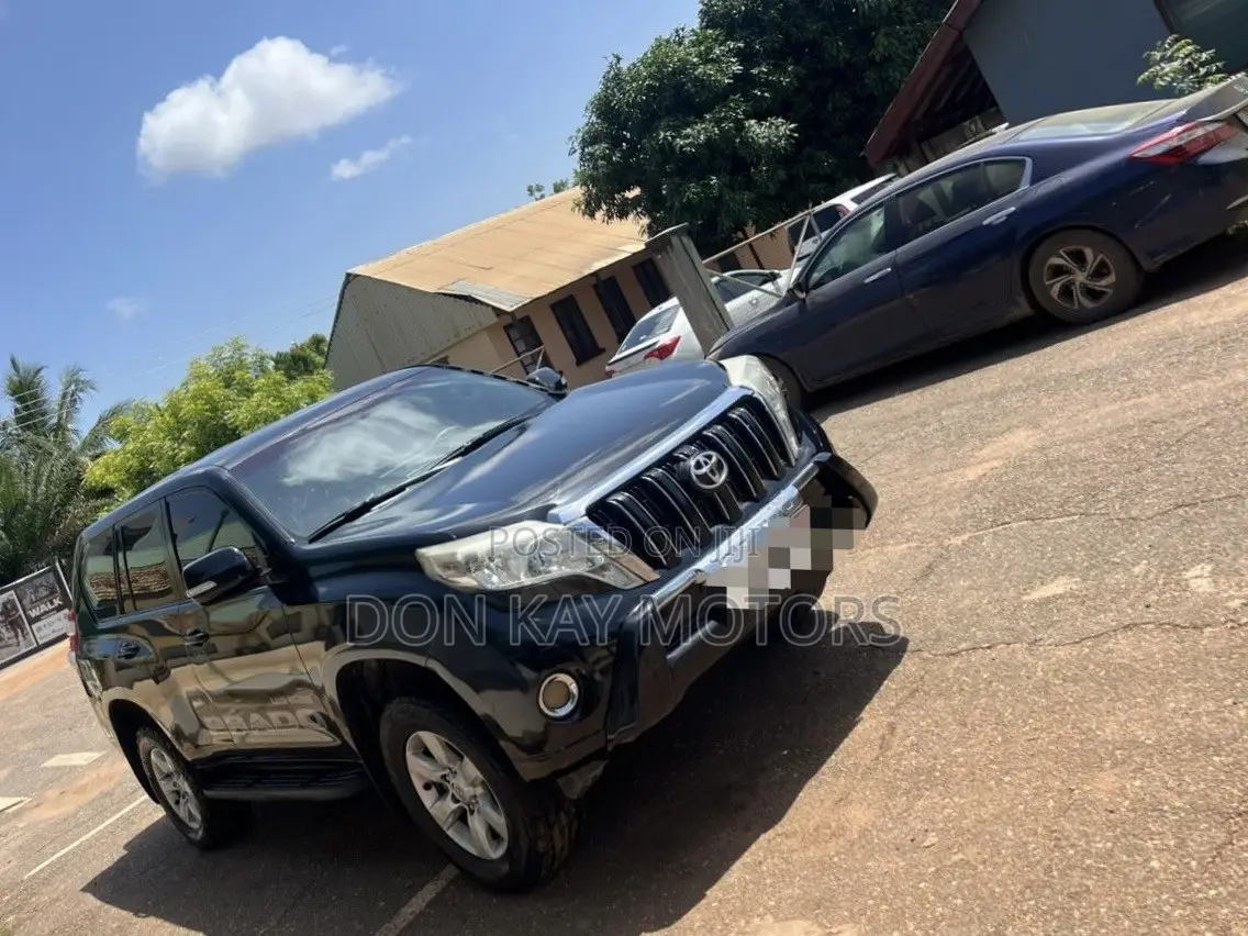 Toyota Land Cruiser Prado 2015 Black