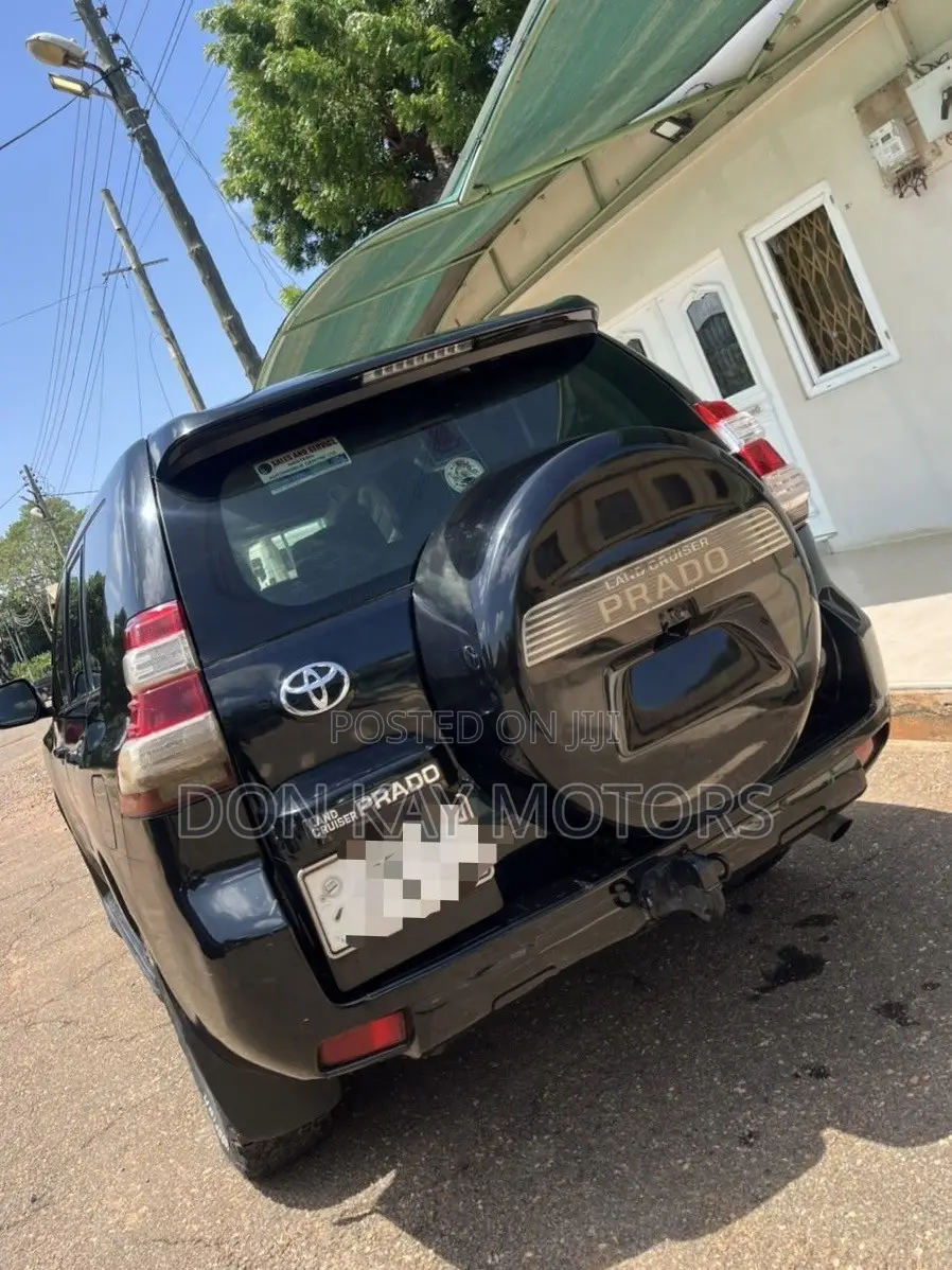 Toyota Land Cruiser Prado 2015 Black