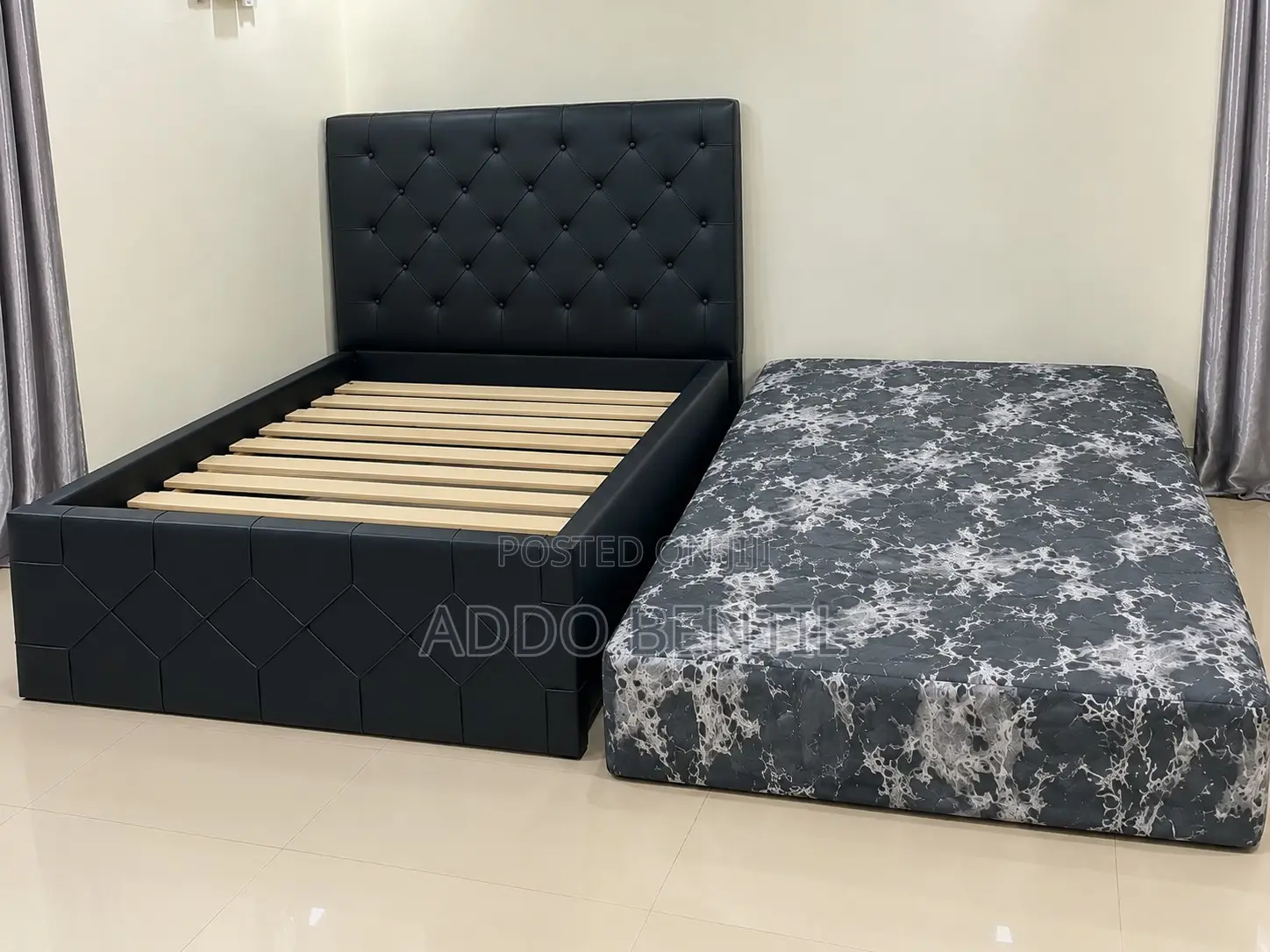 Luxury Black Leather Bed With Foreign Mattress