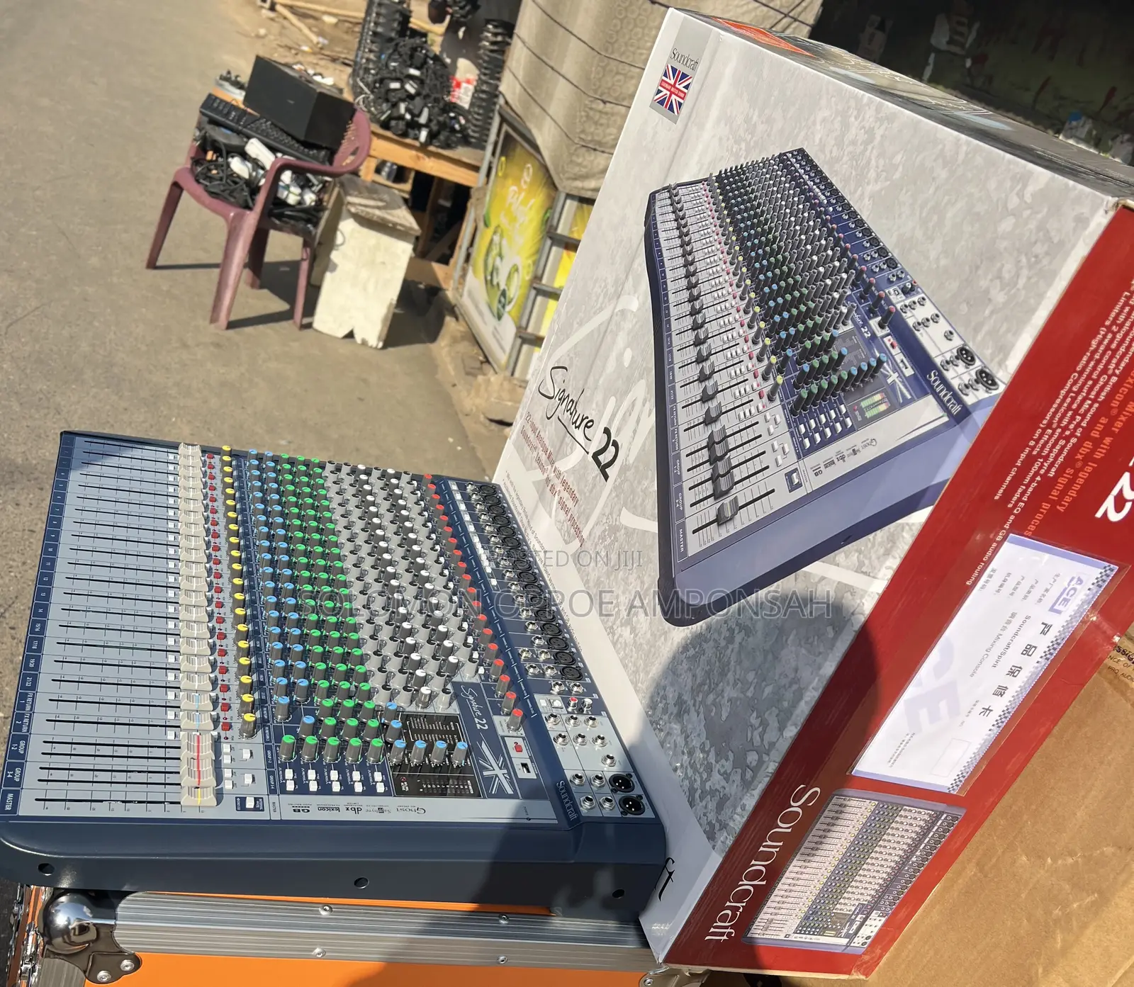 Soundcraft Signature 22