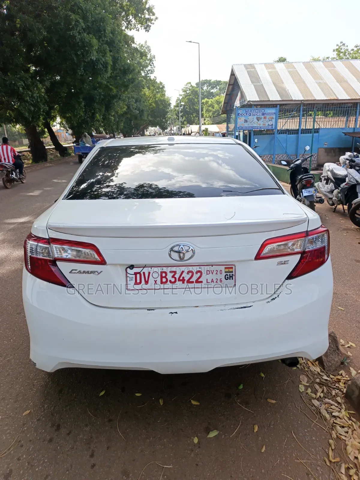 Toyota Camry 2014 White