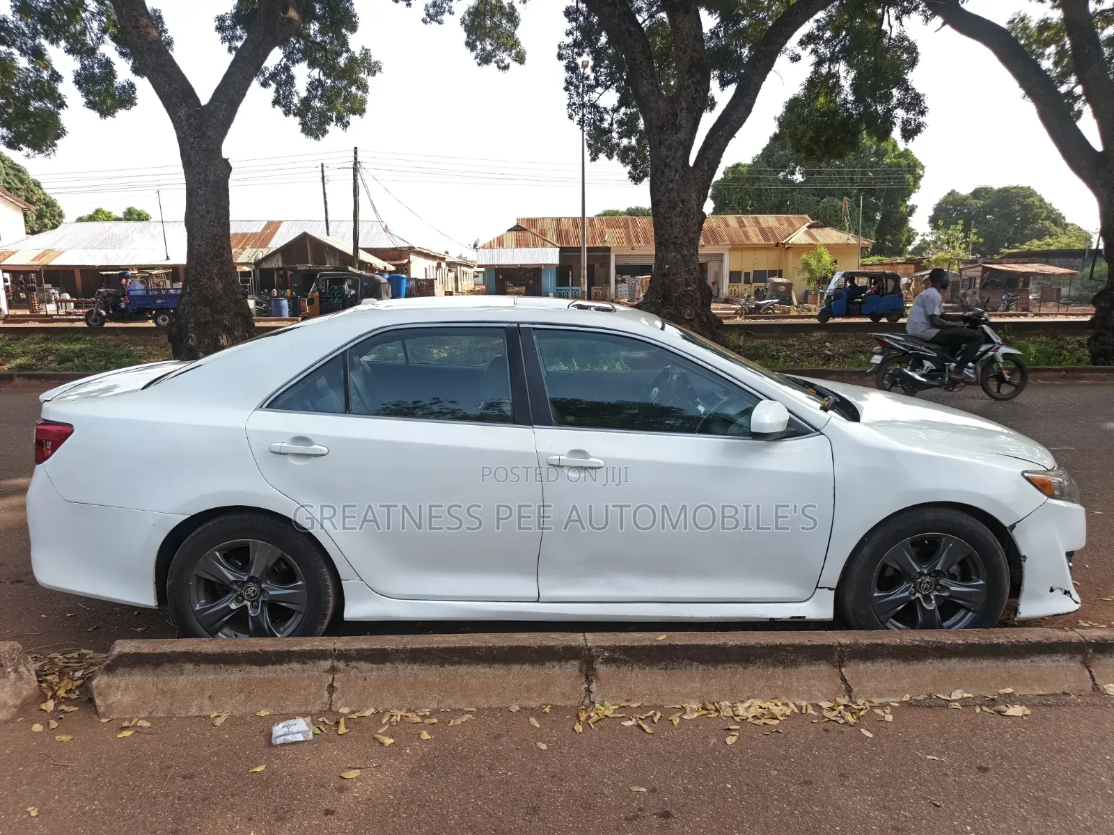 Toyota Camry 2014 White
