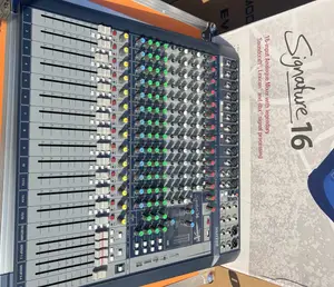 Soundcraft Signature 16 Compact Analog Mixer