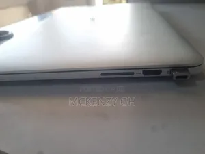 Laptop Apple MacBook Pro 2015 8GB Intel Core i5 SSD 128GB
