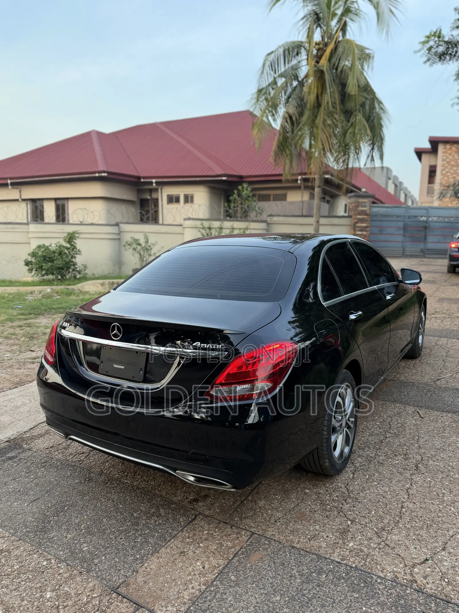 Mercedes-Benz C300 Sport 4Matic Sedan AWD (2.0L 4cyl 7A) 2017 Black