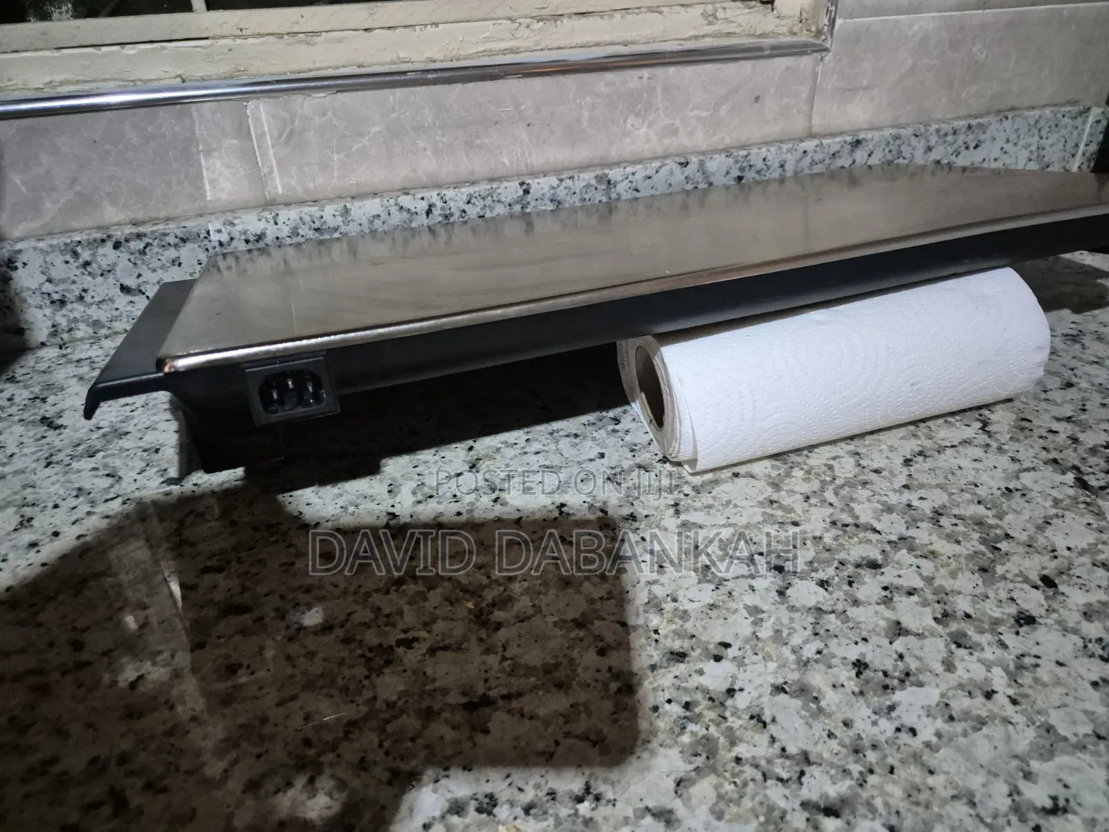 For Sale: Hostess Cordless Hot Tray – Food Warmer