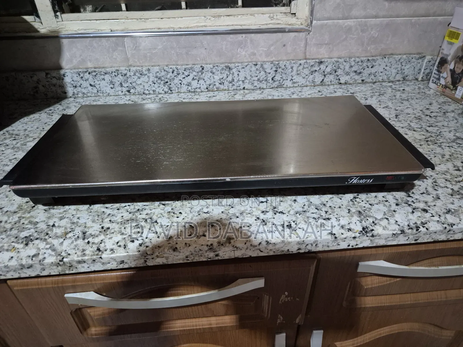 For Sale: Hostess Cordless Hot Tray – Food Warmer