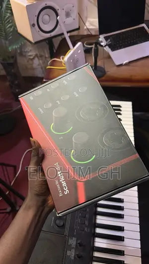 Focusrite Scarlet 4i4