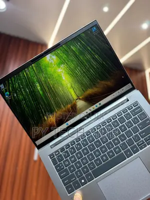Laptop HP ZBook Firefly G9 16GB Intel Core i5 SSD 512GB