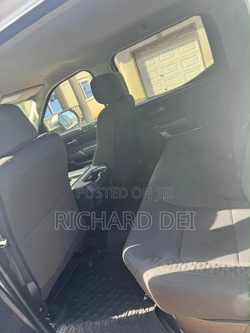 Toyota Tundra 2023 White