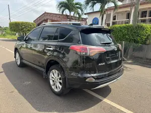 Toyota RAV4 2016 Black