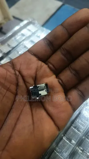 USB B Female Port (90 Degrees)