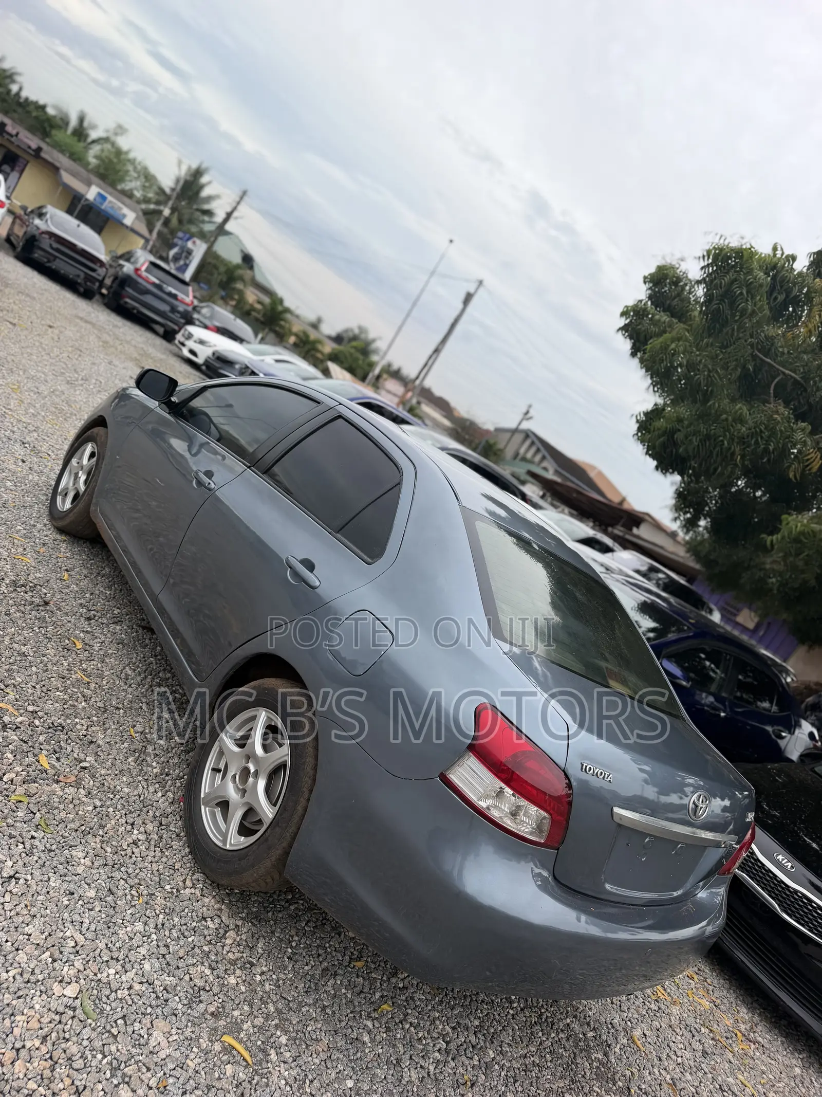 Toyota Yaris 2012 Blue