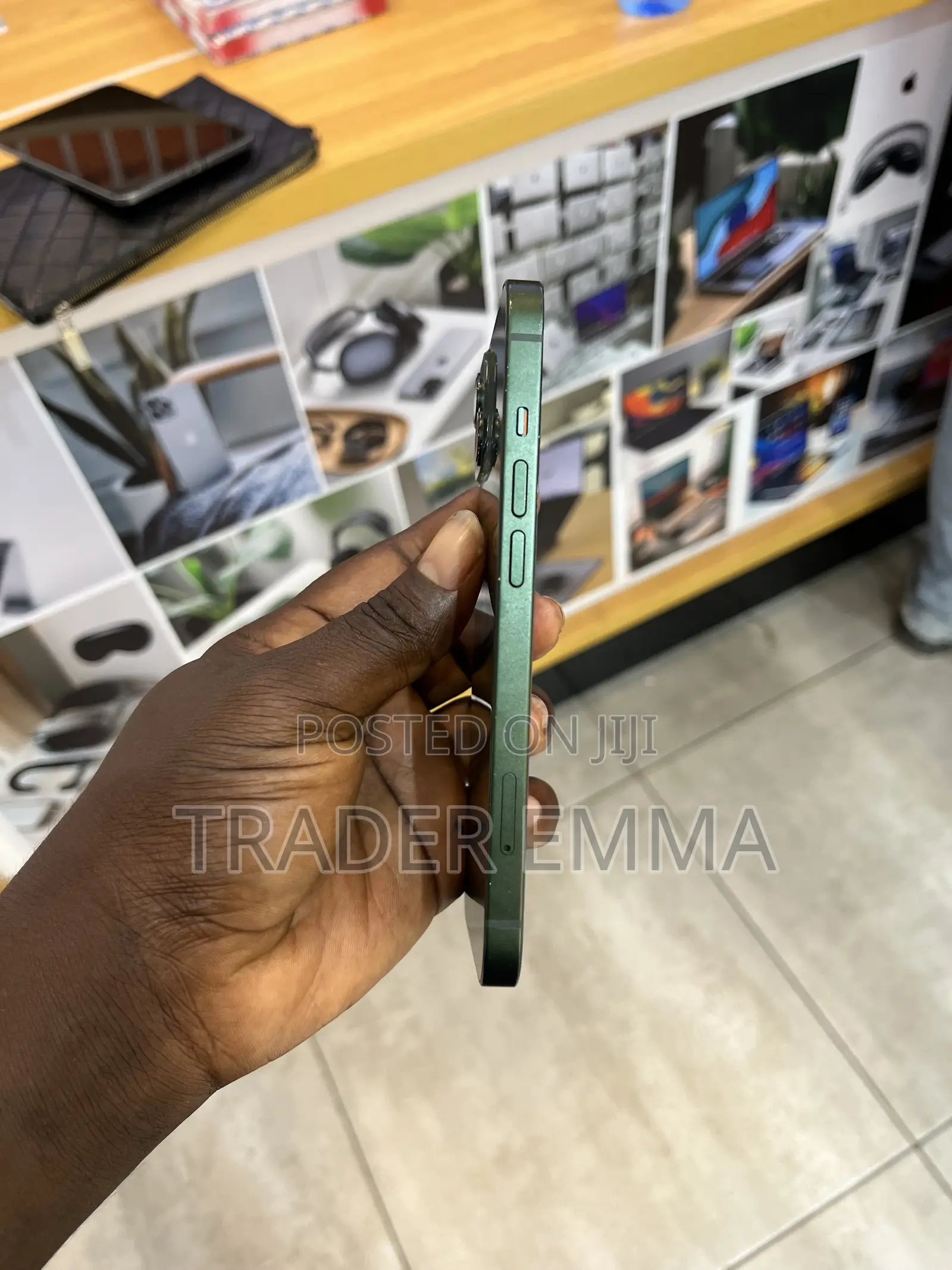 Apple iPhone 13 128 GB Green