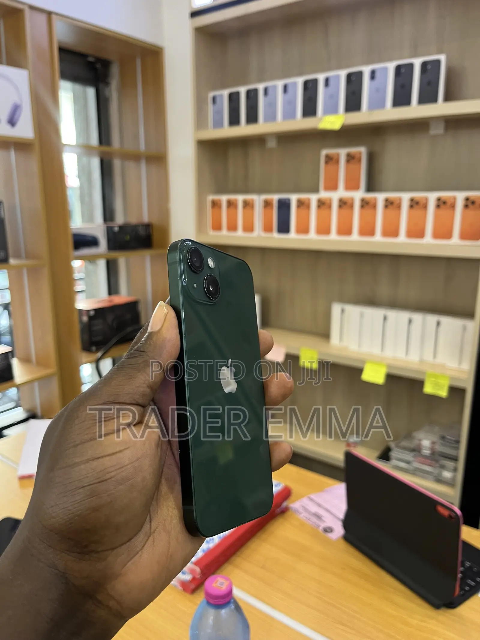 Apple iPhone 13 128 GB Green