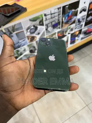Apple iPhone 13 128 GB Green