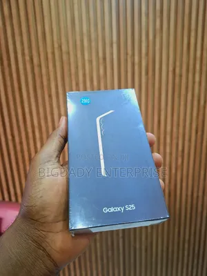 New Samsung Galaxy S25 256 GB Black