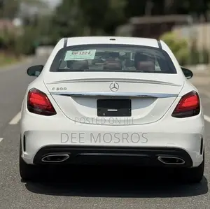 Mercedes-Benz C300 2021 White