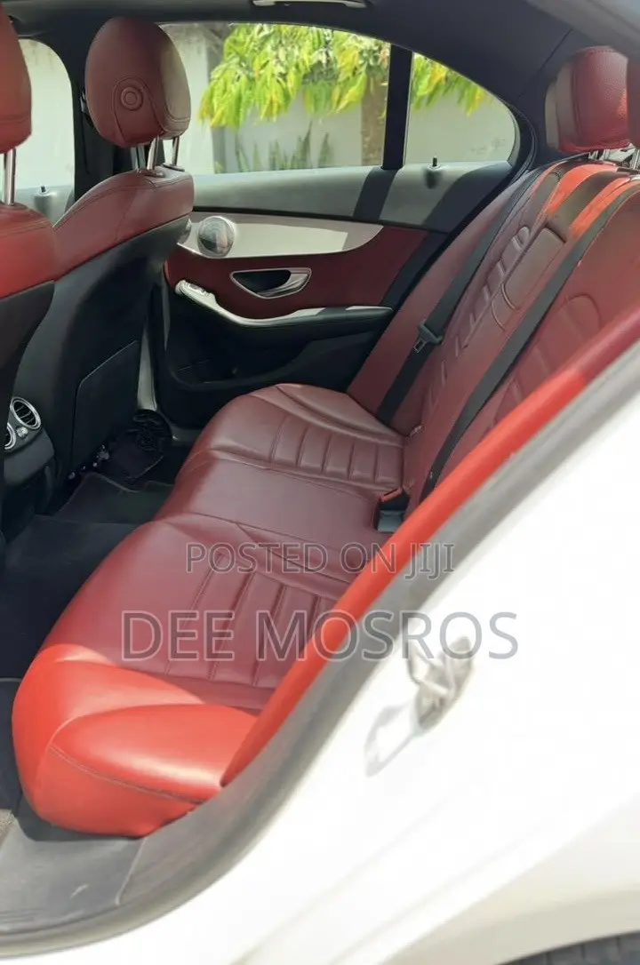 Mercedes-Benz C300 2021 White