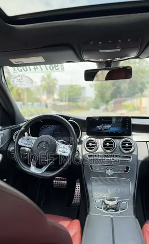 Mercedes-Benz C300 2021 White