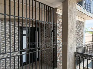 2bdrm Apartment in Lake Side Estate for rent