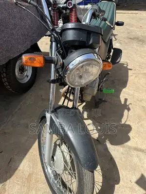 Honda CB 2025 Blue