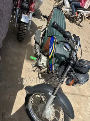 Honda CB 2025 Blue