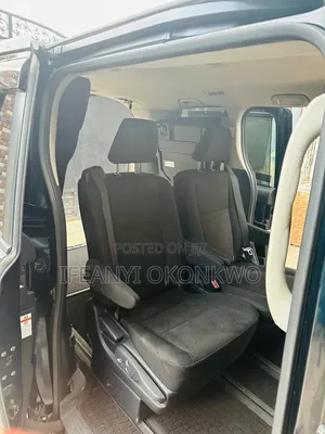 Toyota Voxy Hybrid X 2WD 7-Seater 2015 Black