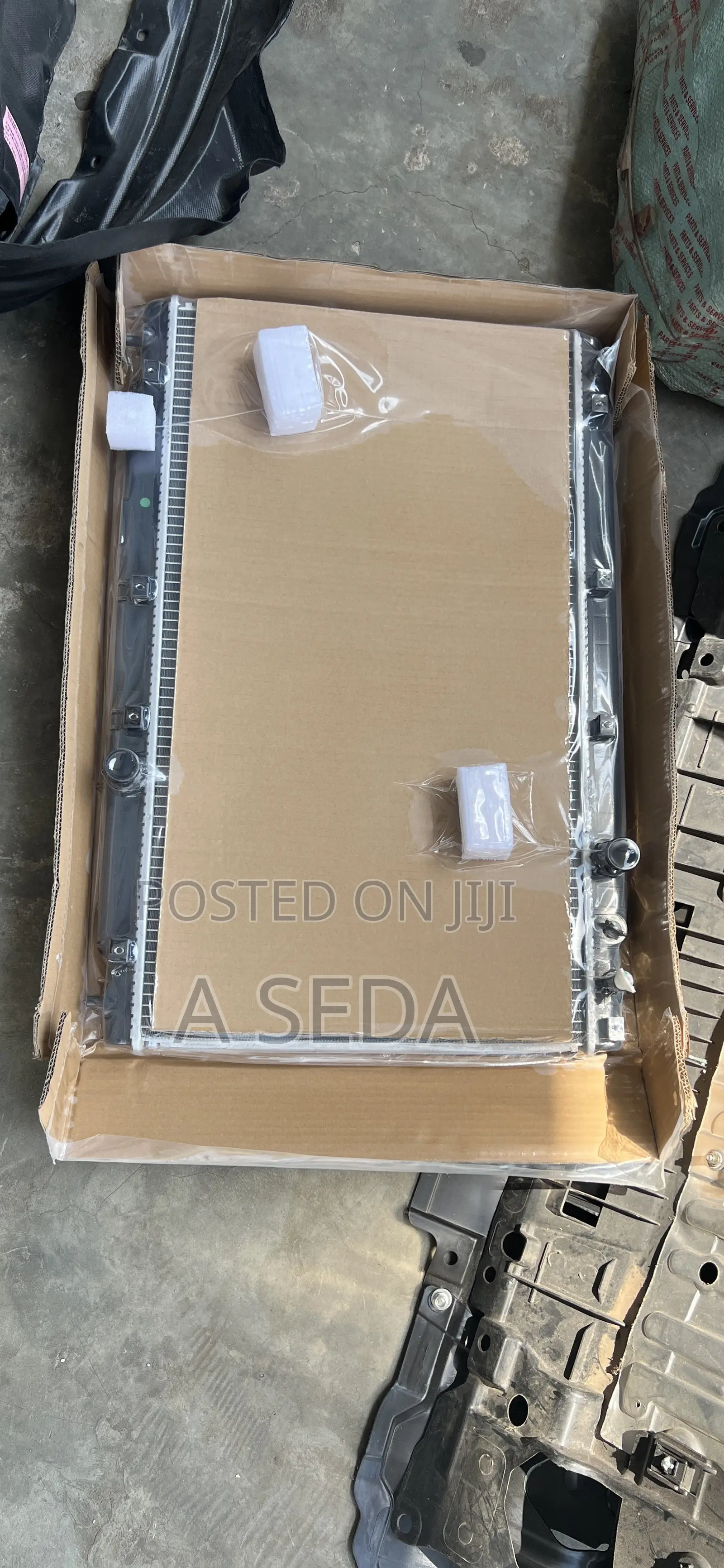 Honda CRV 2017 2018 2019 2020 2021 2022 Radiator Water Tank 1.5 Call