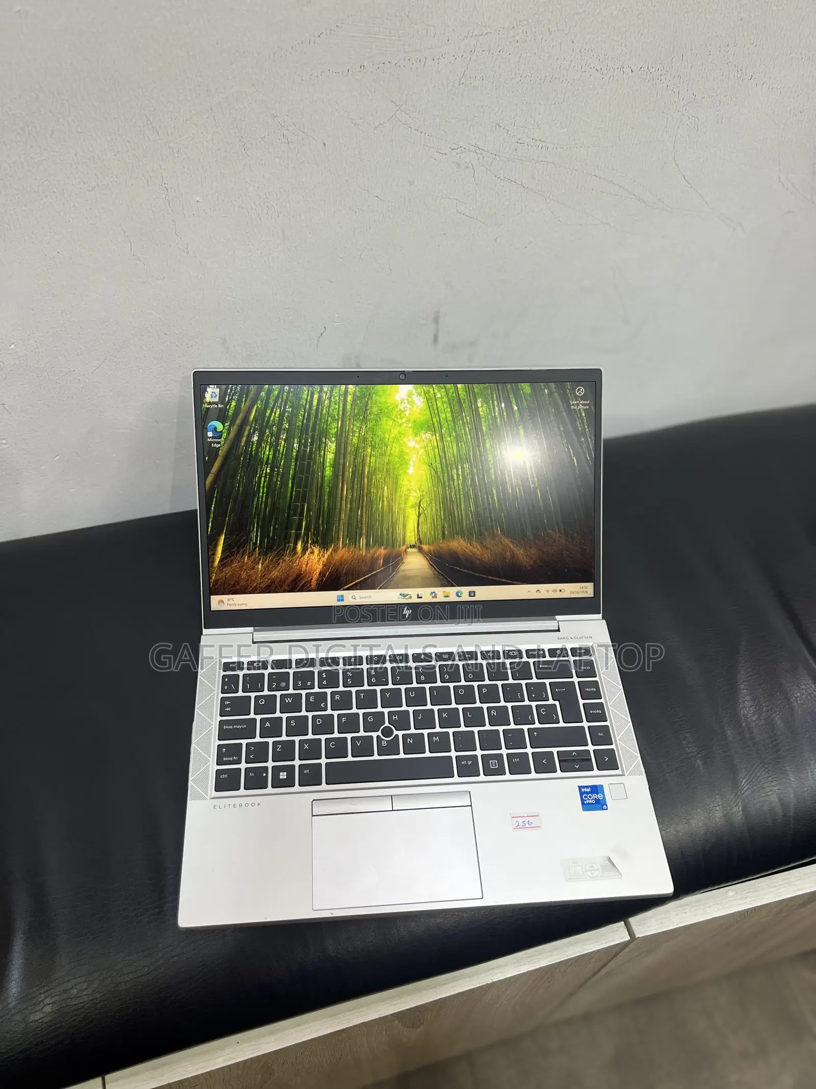 New Laptop HP EliteBook 840 G8 8GB Intel Core i5 SSD 256GB
