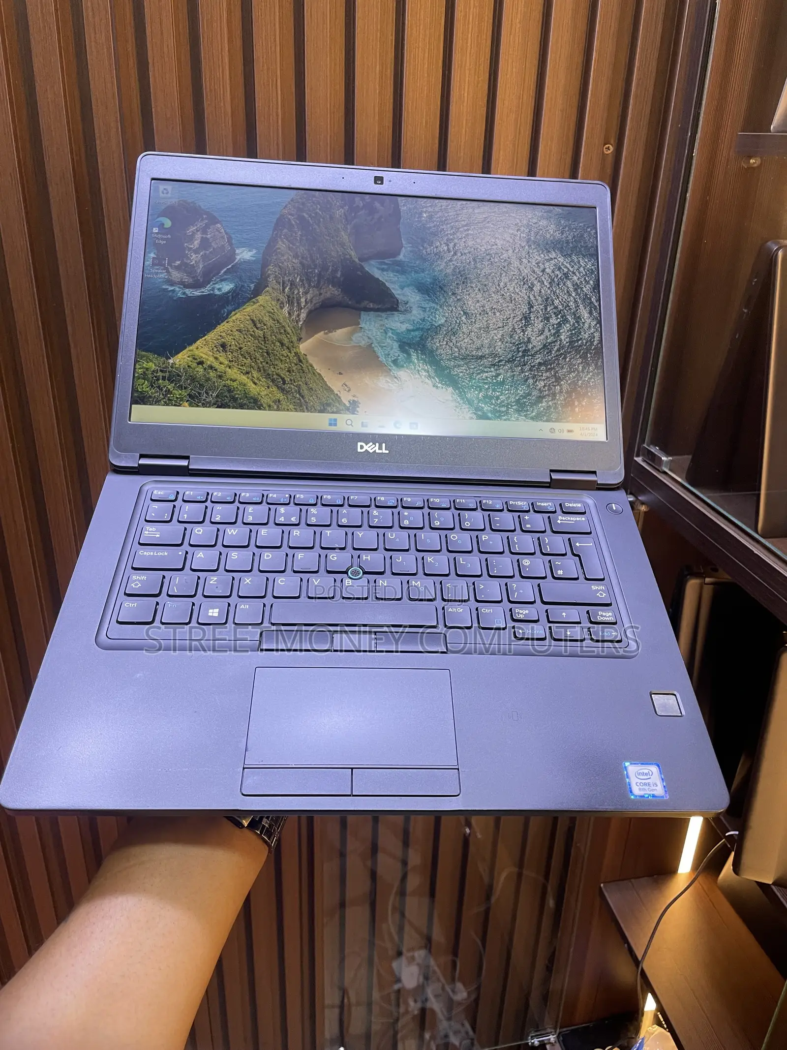 Laptop Dell Latitude 5490 16GB Intel Core i5 SSHD (Hybrid) 512GB