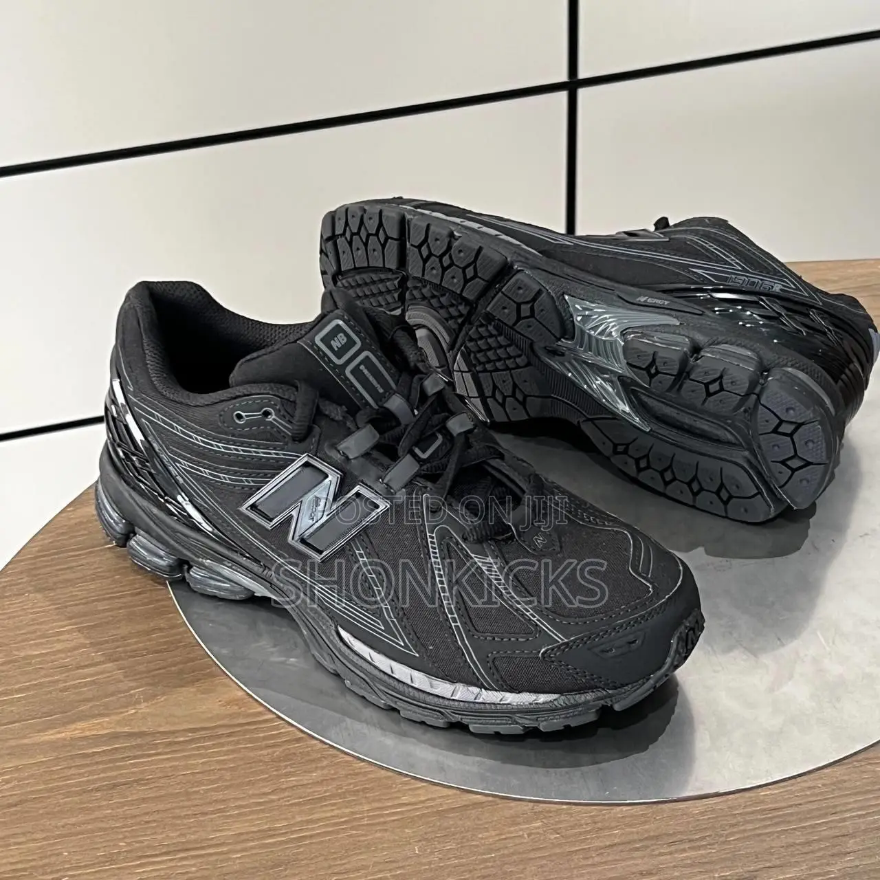 New Balance 1906R Black/Grey