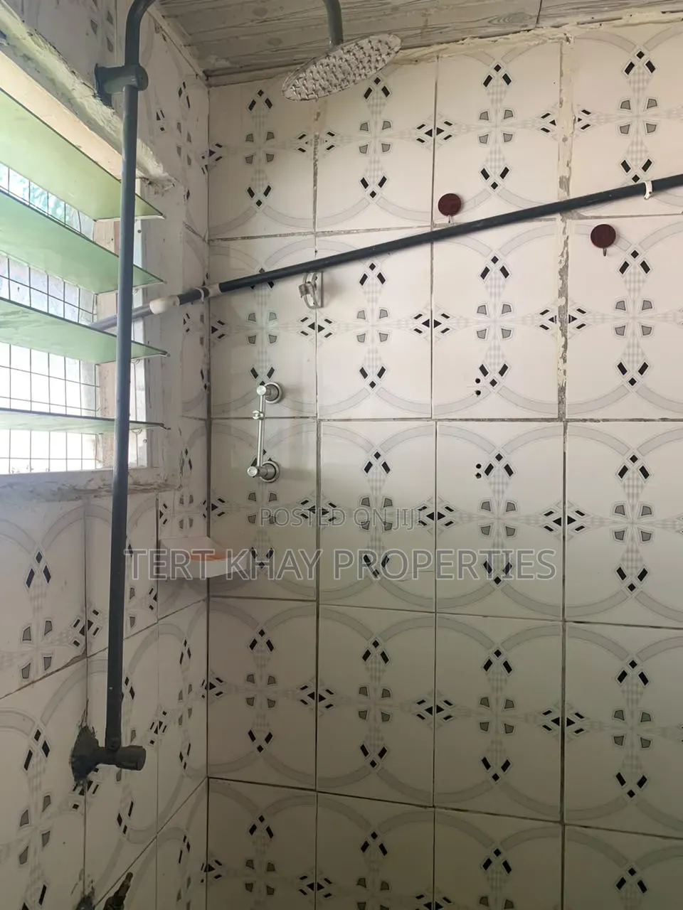 Mini Flat in Goono School, New Town for rent